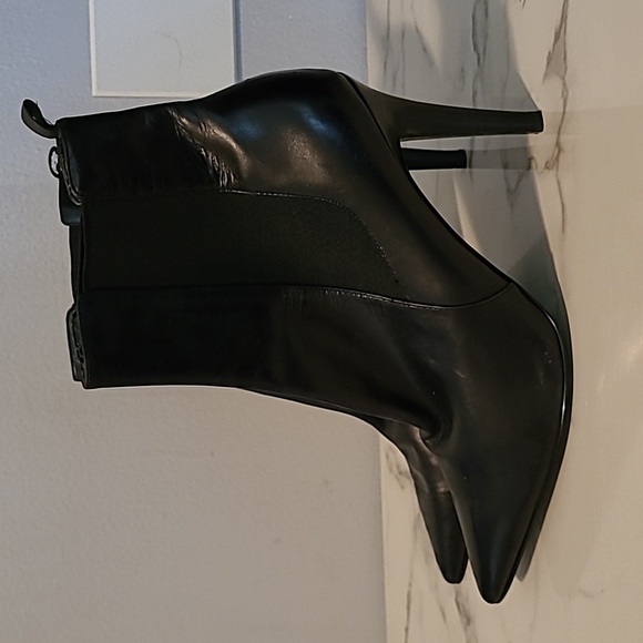 Lauren Ralph Lauren Black Leather Pointed Toes Chelsea Ankle Sock Boots Wmns 9 - Picture 5 of 13